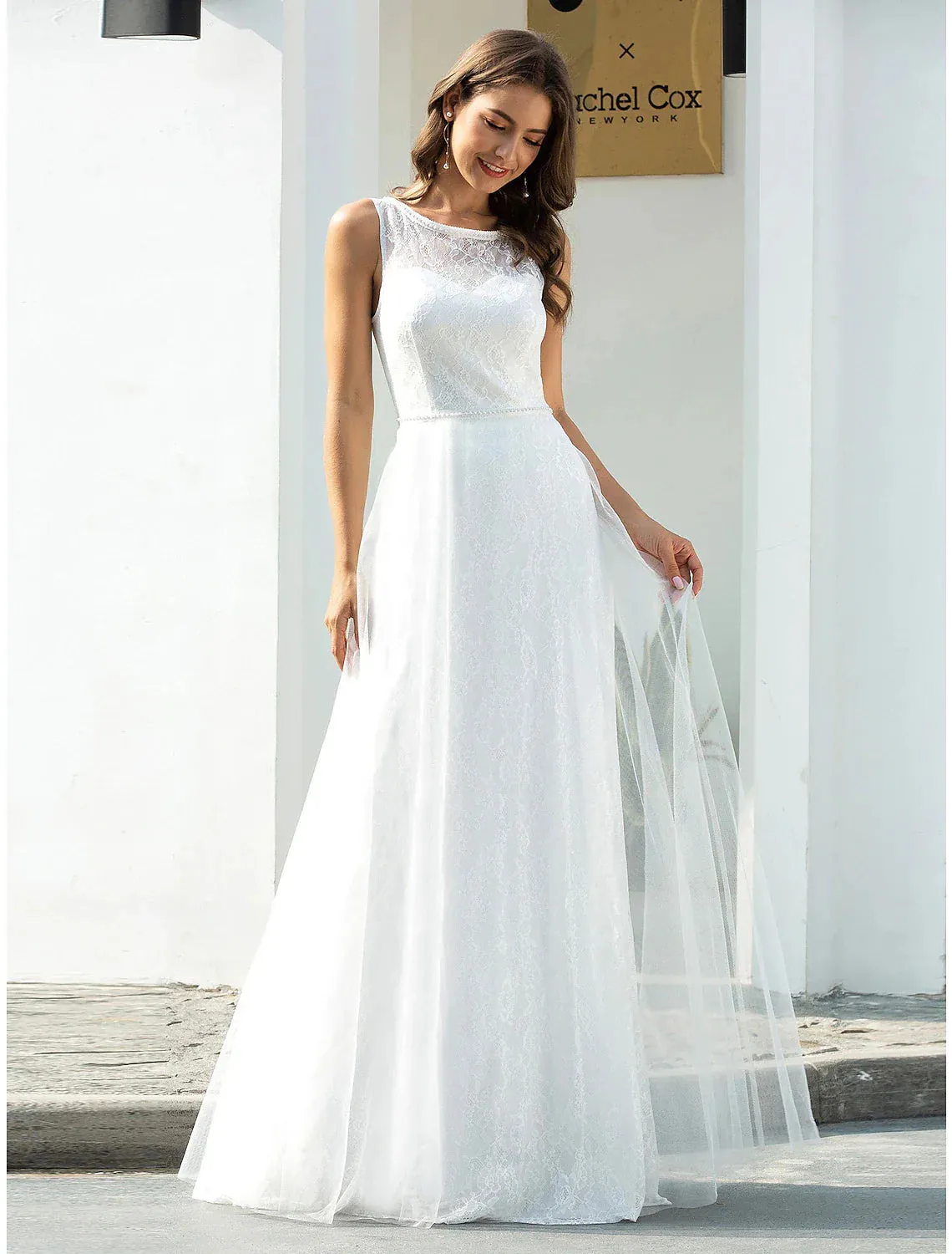 Beach Wedding Dresses A-Line Scoop Neck Sleeveless Floor Length Lace Bridal Gowns With Lace 2023 Summer Wedding Party