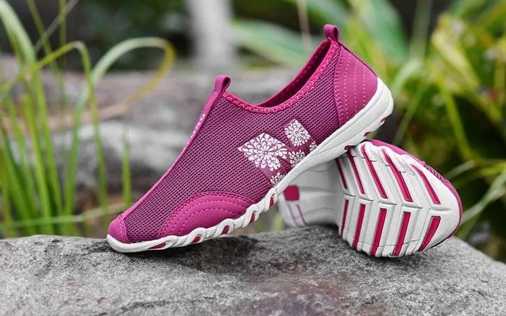 Summer Women's Fashion Breathable Sports Shoes