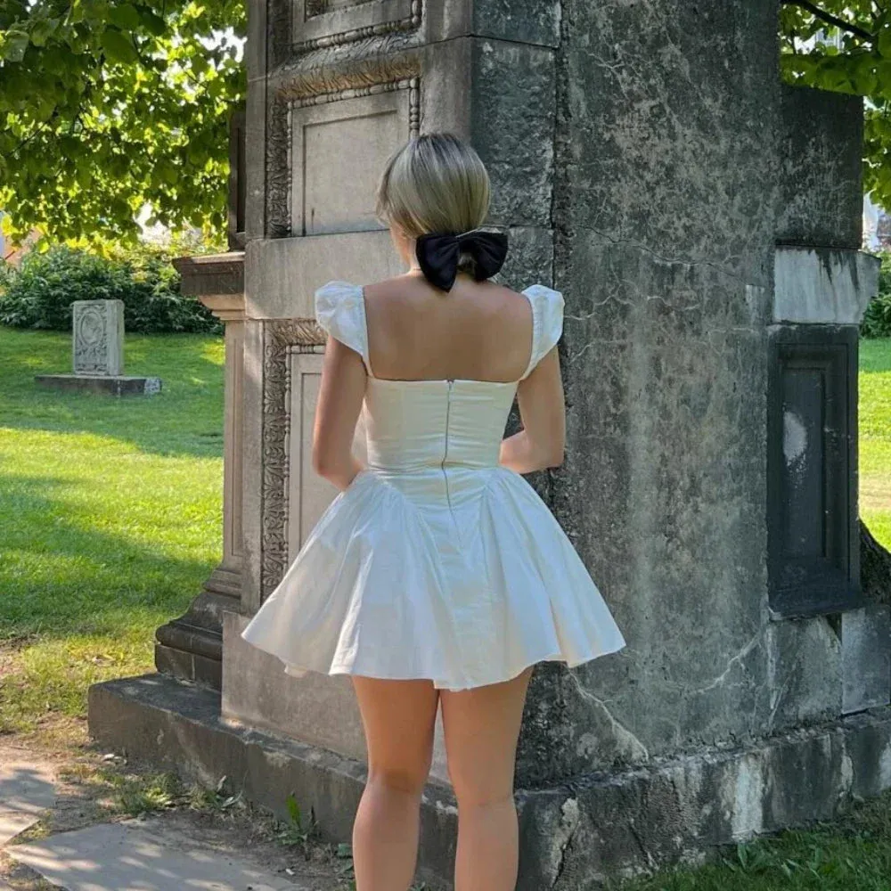 Wenkouban White Sexy Party Dresses 2025 New Arrivals V Neck Cape Sleeve Dress Mini Casual Birthday Fluffy Skirt Dress-nye outfits